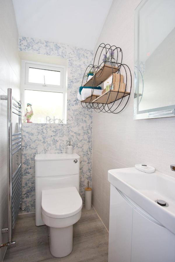 Saint Leonards The Bearded Goat Den - A Rural Retreat At This Modern Holiday Cottage מראה חיצוני תמונה