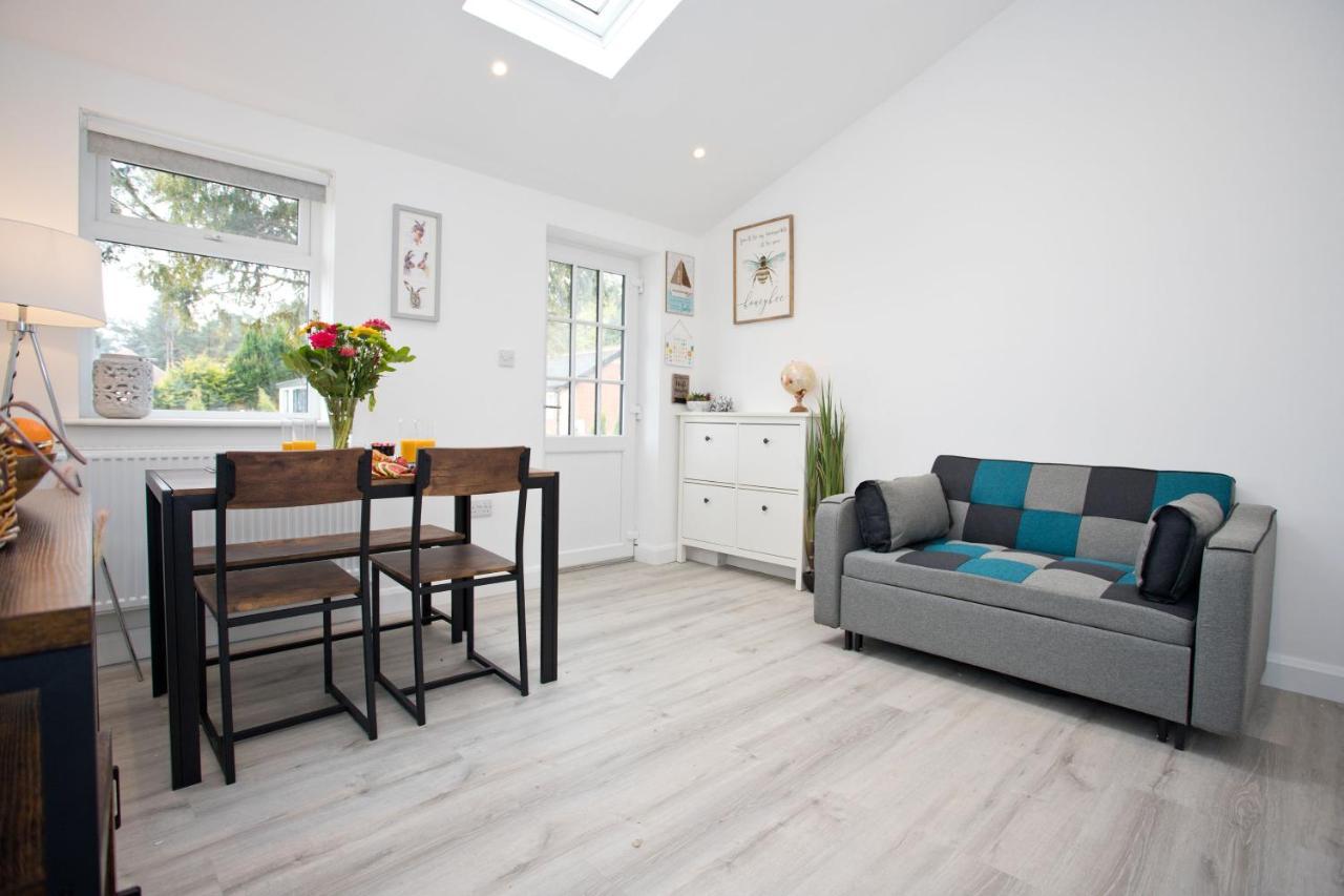 Saint Leonards The Bearded Goat Den - A Rural Retreat At This Modern Holiday Cottage מראה חיצוני תמונה